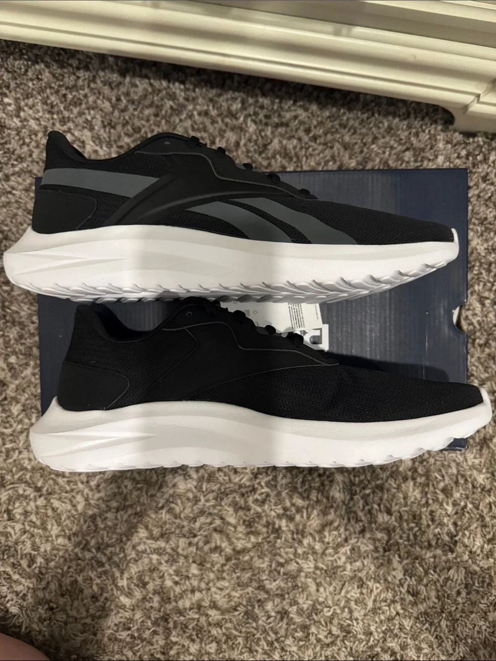 NWT- Reebok Men's Energen Lux Running shoes